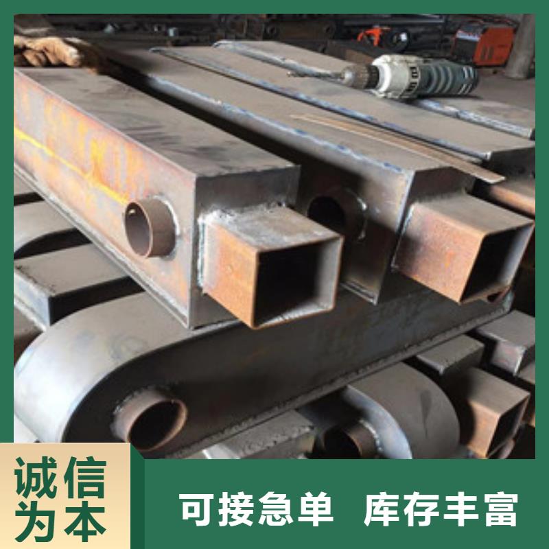 立柱不銹鋼復(fù)合管橋梁護欄訂制批發(fā)