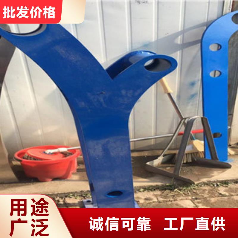 立柱不銹鋼復合管道路景觀護欄精心打造