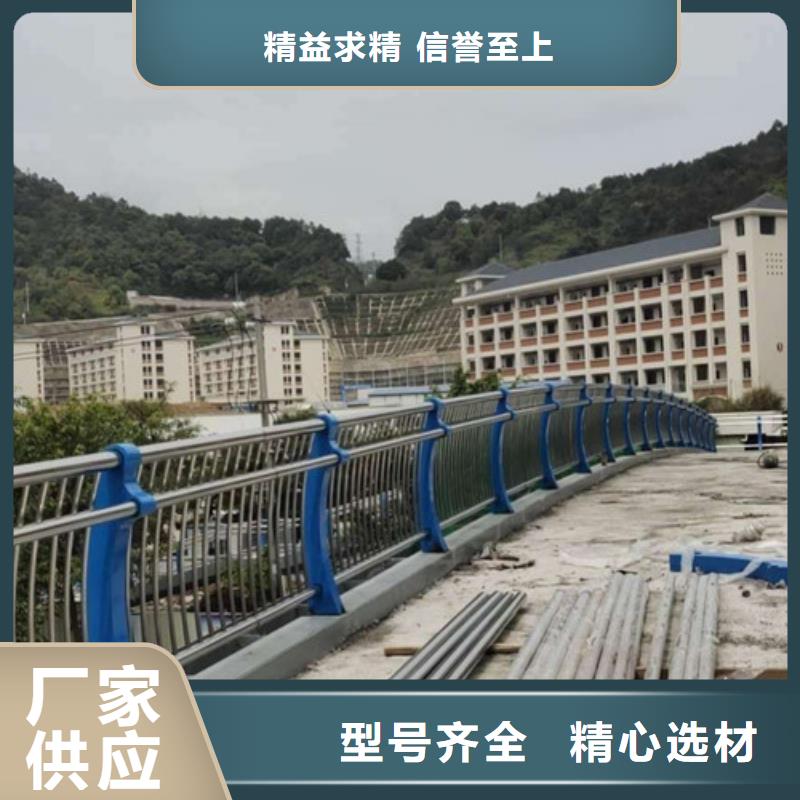 【燈光護欄_國道抗沖擊圍欄實力派廠家】