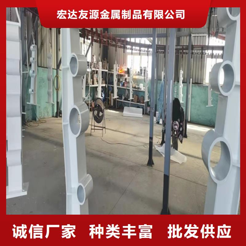 防撞護欄不銹鋼木紋轉印欄桿廠家誠信廠家