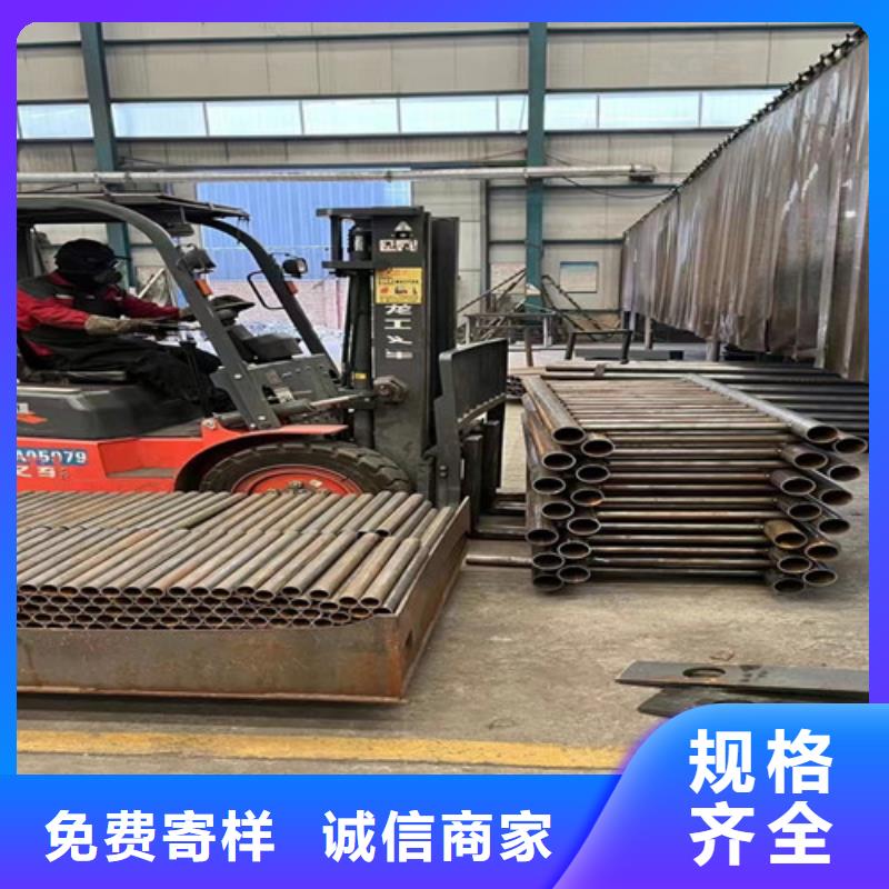 護欄1【橋梁防撞護欄廠】閃電發(fā)貨