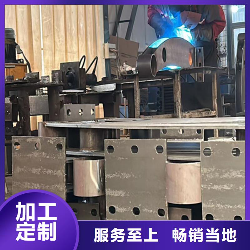 橋梁兩側(cè)防撞護(hù)欄量大優(yōu)惠_現(xiàn)貨供應(yīng)