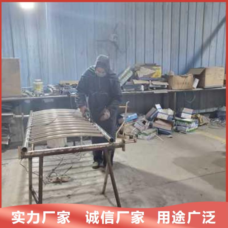 護(hù)欄棧道欄桿廠家專注質(zhì)量