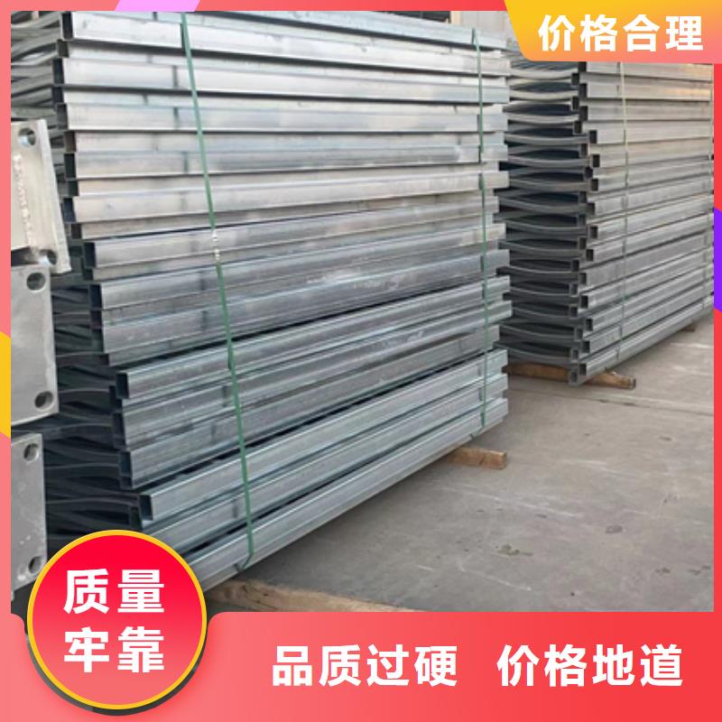 道路護欄不銹鋼復合管護欄廠每個細節都嚴格把關