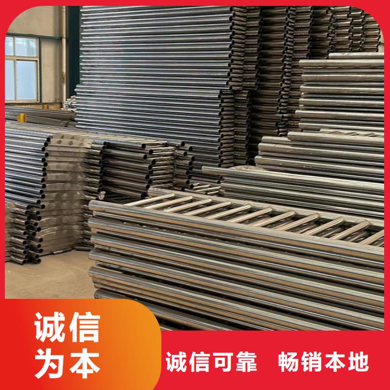 人行道護(hù)欄防撞護(hù)欄廠當(dāng)?shù)刎浽?>
              
					                    <!--  判斷下如果客戶有視頻，顯示這段-->
                    <div   id=
