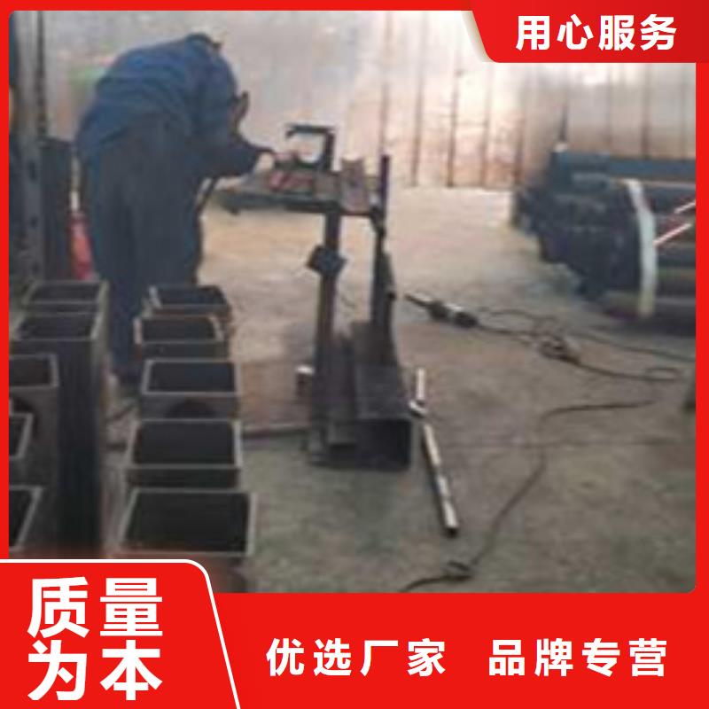 護欄-不銹鋼復合管護欄真正的源頭廠家