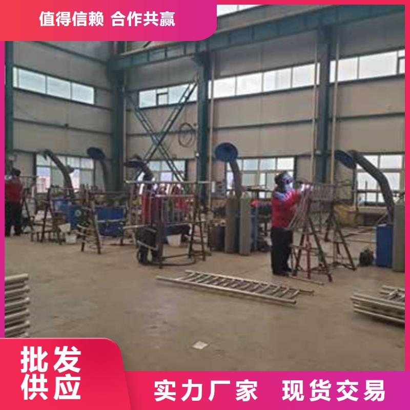 護欄國道抗沖擊圍欄送貨上門