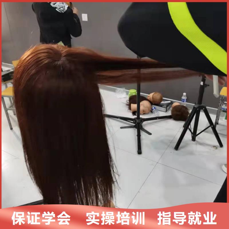 美發培訓學校塔吊教學實操培訓