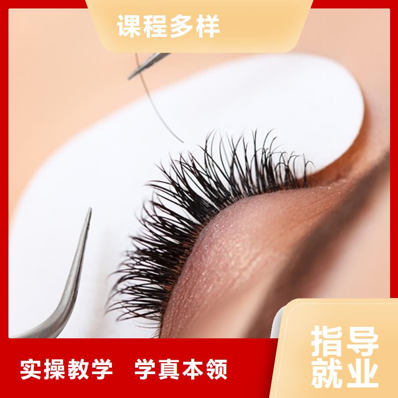 紋繡美發(fā)學(xué)校師資力量強(qiáng)